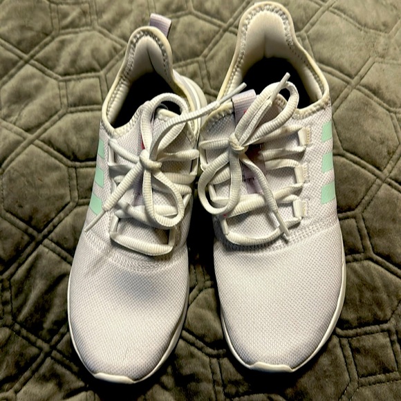 Adidas Primegreen Women’s Tennis Shoes Size 8 - Picture 1 of 4